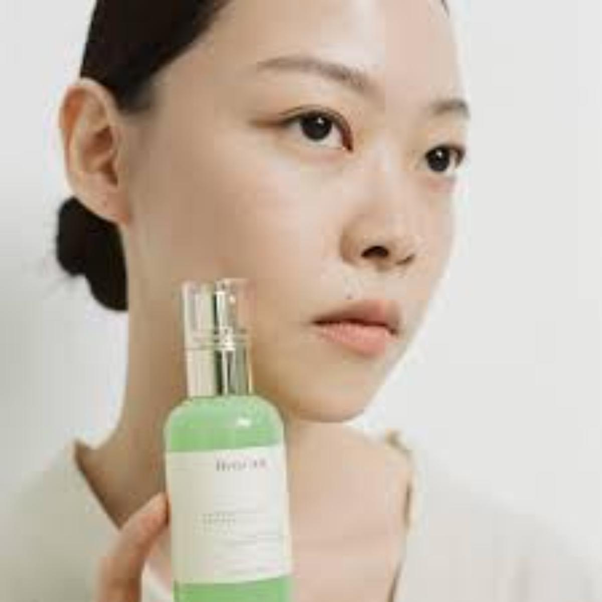 Vegan Lotus Gentle Purifying Pha Facial Mist