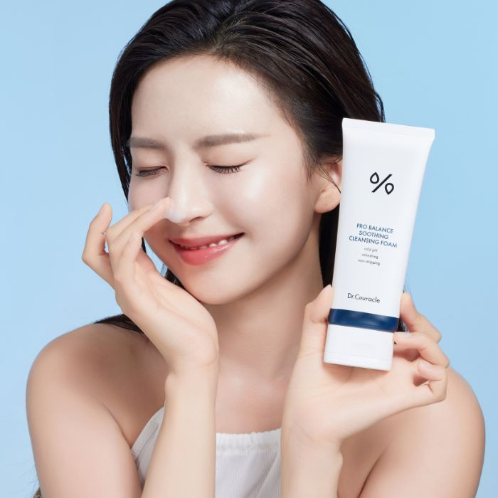 Pro Balance Soothing, Mild Ph Gel-to-foam Cleanser For Sensitive Skin